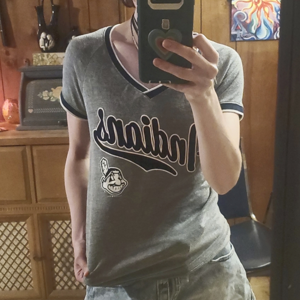 Indians geniune merchandise t-shirt  women's large